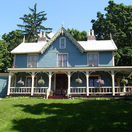 The Swann Inn Of 비콘 외부 사진
